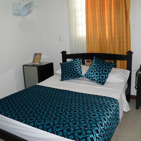 Hotel Colonial เปเรย์รา ภายนอก รูปภาพ