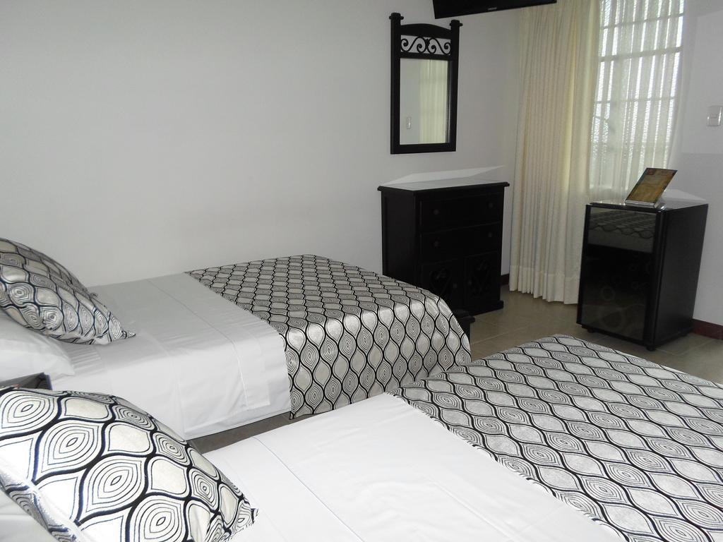 Hotel Colonial เปเรย์รา ห้อง รูปภาพ