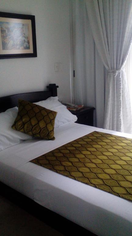 Hotel Colonial เปเรย์รา ห้อง รูปภาพ