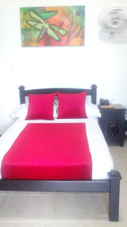 Hotel Colonial เปเรย์รา ภายนอก รูปภาพ