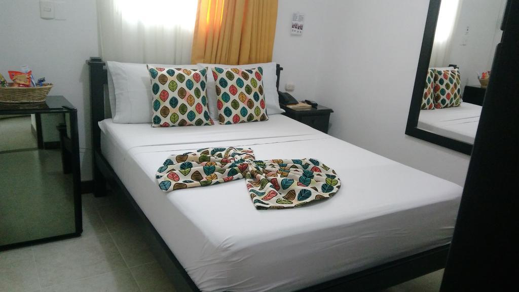 Hotel Colonial เปเรย์รา ภายนอก รูปภาพ