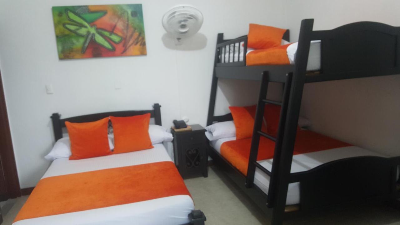 Hotel Colonial เปเรย์รา ภายนอก รูปภาพ