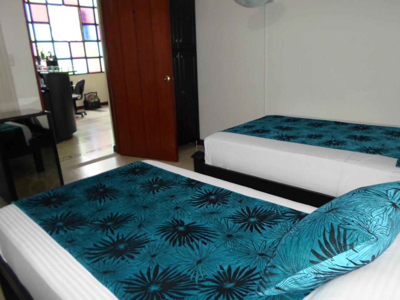 Hotel Colonial เปเรย์รา ภายนอก รูปภาพ
