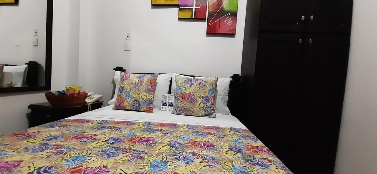 Hotel Colonial เปเรย์รา ภายนอก รูปภาพ